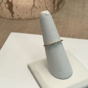 14K YELLOW DIAMOND EDGE RING